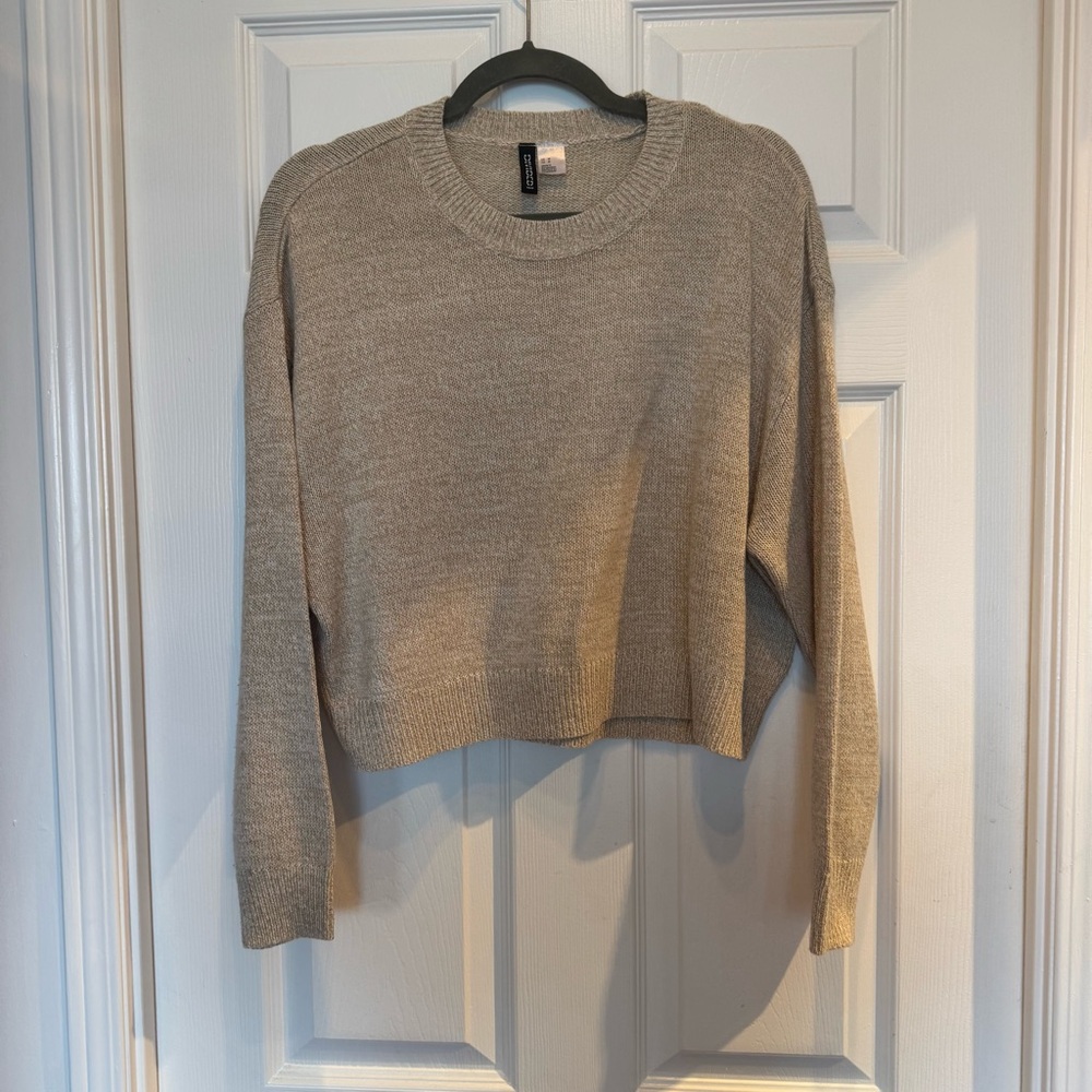 H&M Cropped Knit Sweater - Women’s Medium